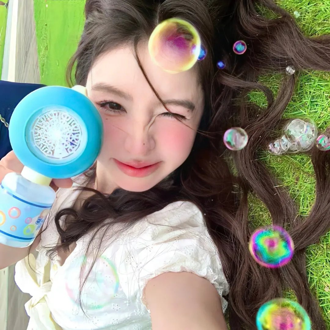 穿成炮灰女配，我成了公婆心尖宠